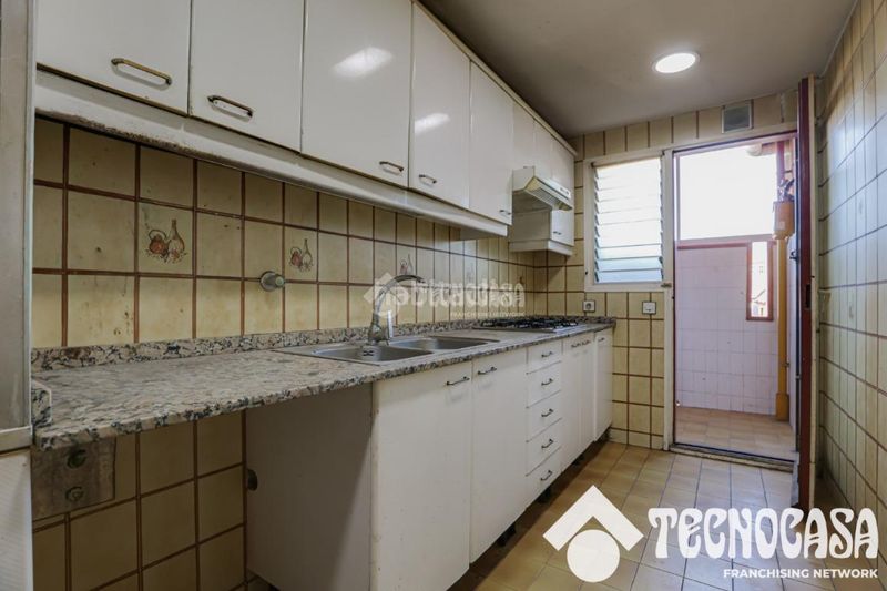 Foto b8ff91c2-e35b-4e8f-9ff8-d12f1d7c0d82. Pis a La Roureda Viladecans