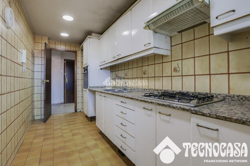 Foto fa76632b-7ad2-44d3-aa50-bac287b13bdf. Pis a La Roureda Viladecans