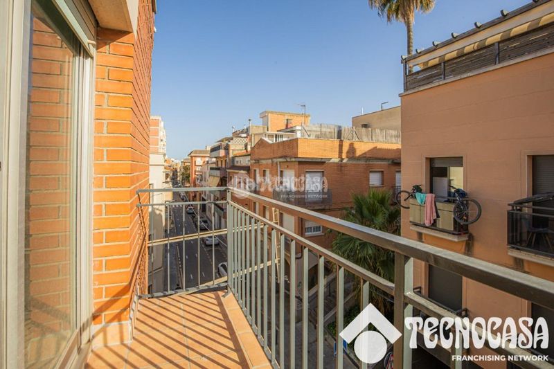 Foto bf1533d0-f307-46c5-888d-c3810fa95100. Pis a Centre Viladecans