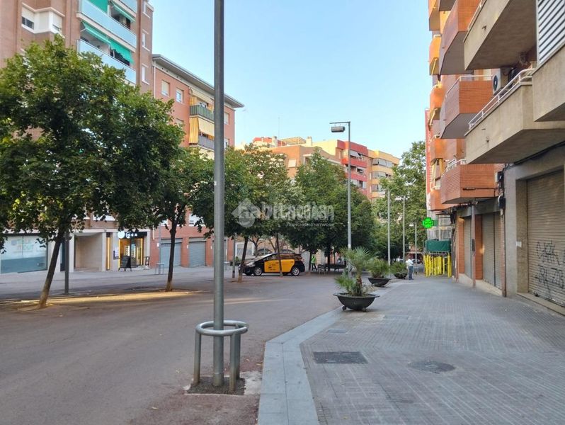 Foto 05f8090c-6ee1-459b-8fef-f97a7fbdca17. Aparcament cotxe a La Roureda Viladecans