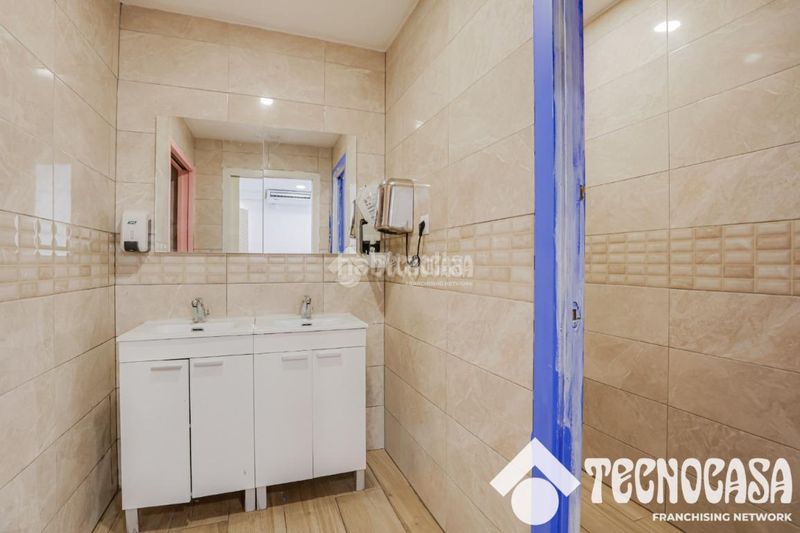 Foto 3a4916c6-675b-49a3-9dc9-eadb609f4140. Local comercial a Torrent Ballester Viladecans