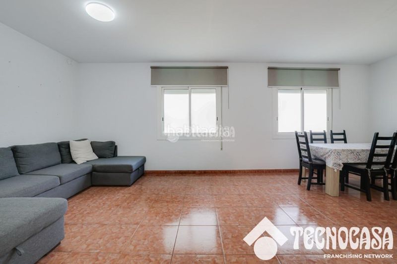 Foto ab0caa76-dc0b-4050-855a-e1f9c71c8135. Piso  en venta en Centre Viladecans