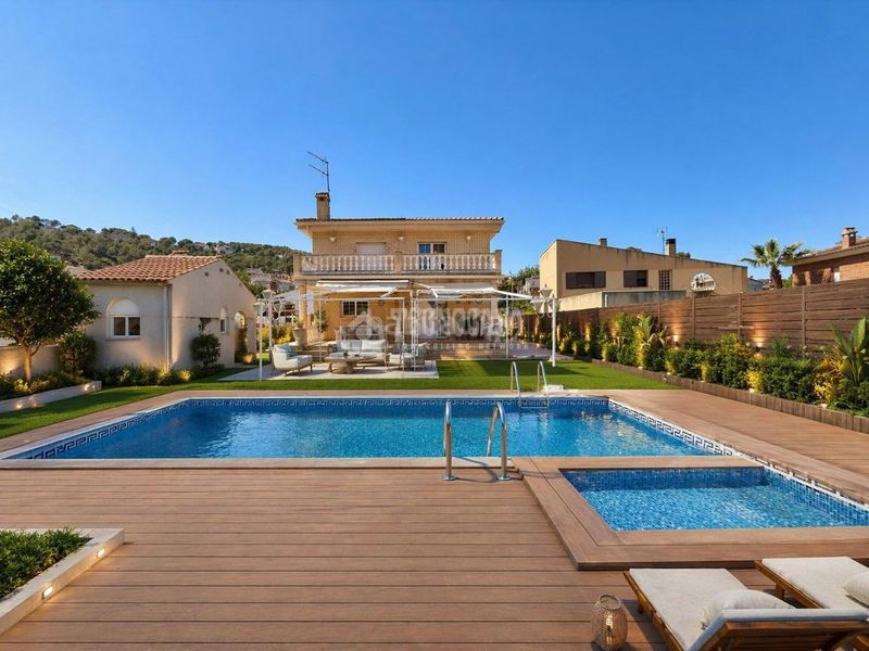Foto 17a45b39-2fe0-4ab2-af48-597caa2131df. Casa amb piscina a Canyelles