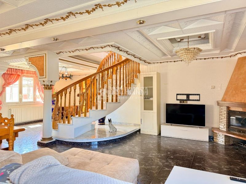 Foto 5102044d-cd71-42f2-af08-2c49d79c0c0d. Casa  en venta en Canyelles