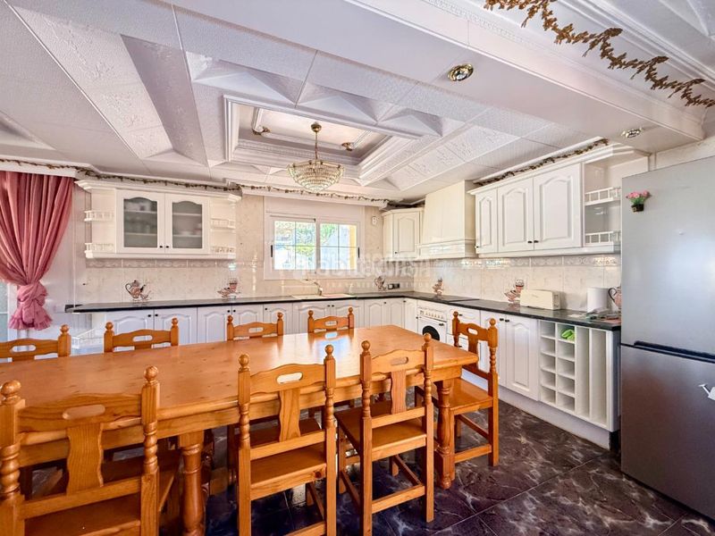 Foto 6c8f6748-564d-4f85-ad87-833d5e79a651. Casa  en venta en Canyelles