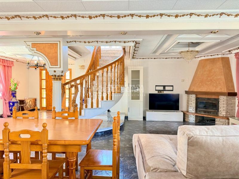 Foto 949693c4-e512-4e61-92bf-9e8b3a436a76. Casa  en venta en Canyelles