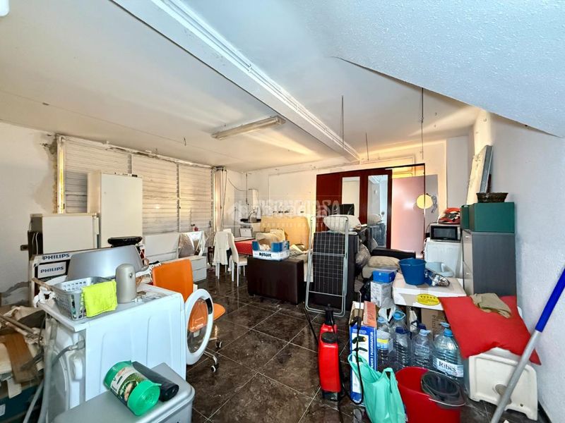 Foto 95de9608-d990-41a7-b147-608d08cdeece. Casa  en venta en Canyelles