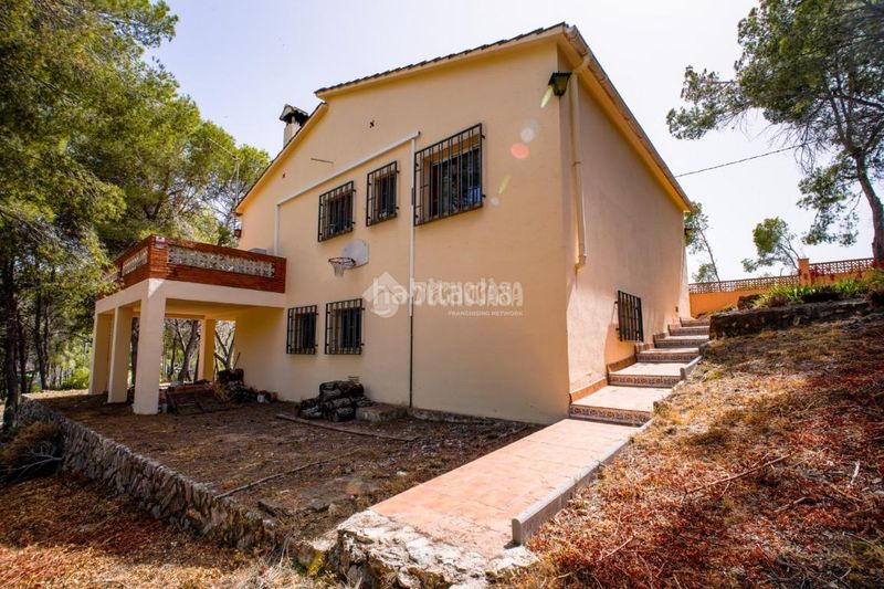Foto d4b9294b-aa24-4dd6-99b4-b085e7be459e. Masia a La Collada-Sis Camins Vilanova i la Geltrú