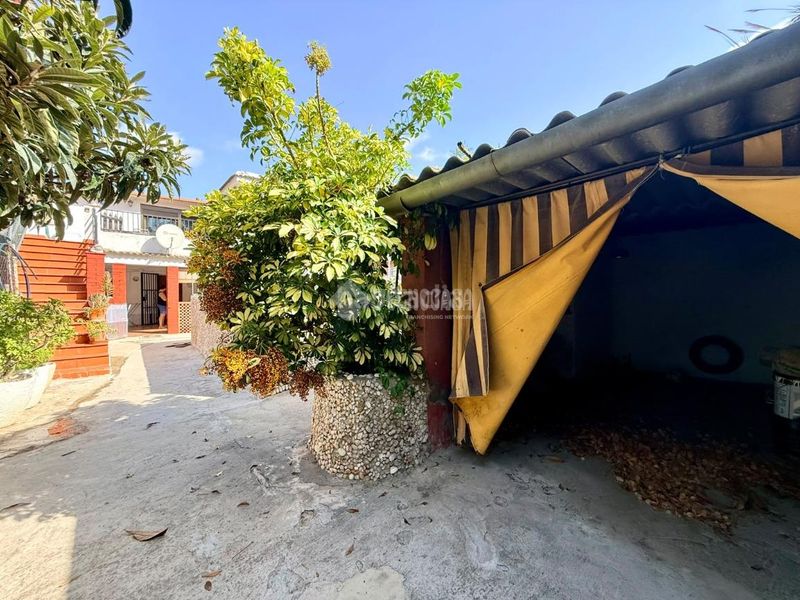 Foto 235602f5-093c-4b7b-8b33-644a9a5d0ae6. Casa amb aparcament piscina a Nord Vilanova i la Geltrú