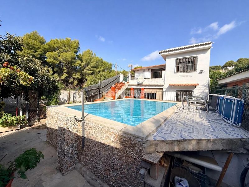 Foto ba704131-1342-47b3-8b4a-3fcf65353dfc. Casa amb aparcament piscina a Nord Vilanova i la Geltrú