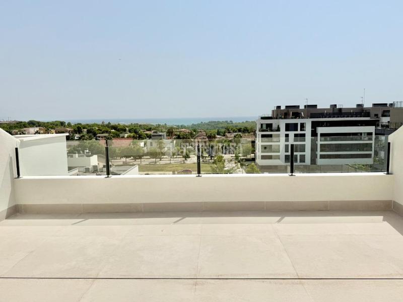 Foto e9e9d1f1-57eb-4328-8161-24584d0b778c. Piso  en venta en La Collada-Sis Camins Vilanova i la Geltrú