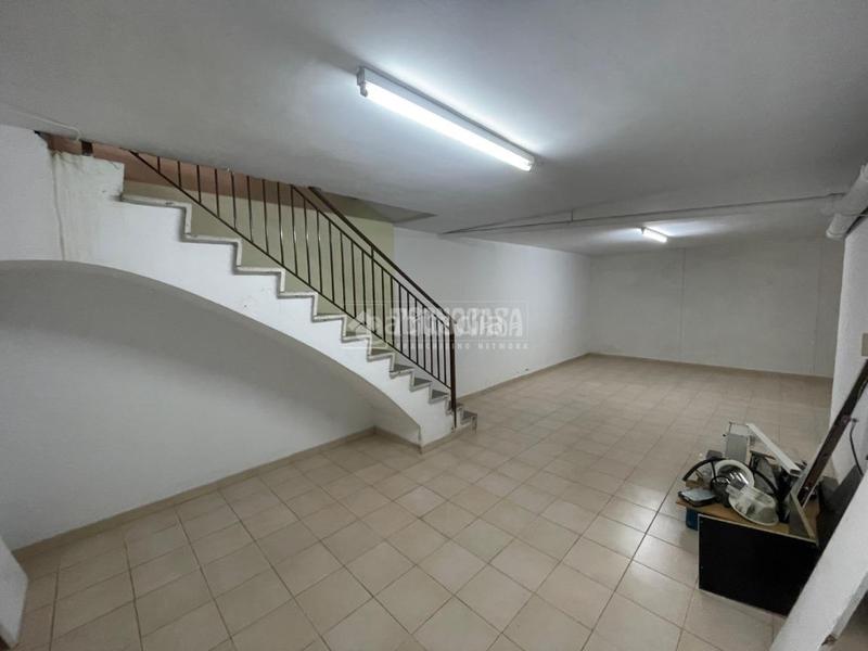 Foto c8974d78-8fef-4132-8e4e-2570e024a026. Local comercial  en venta en Sant Joan Vilanova i la Geltrú