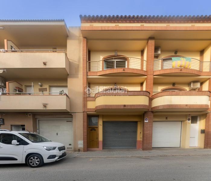 Foto 0386d693-f5b1-452f-b2cc-e5bb2b5db7e9. Casa pareada casa en venta en Santa Maria-l´Eixample-Sud Sumella Cubelles