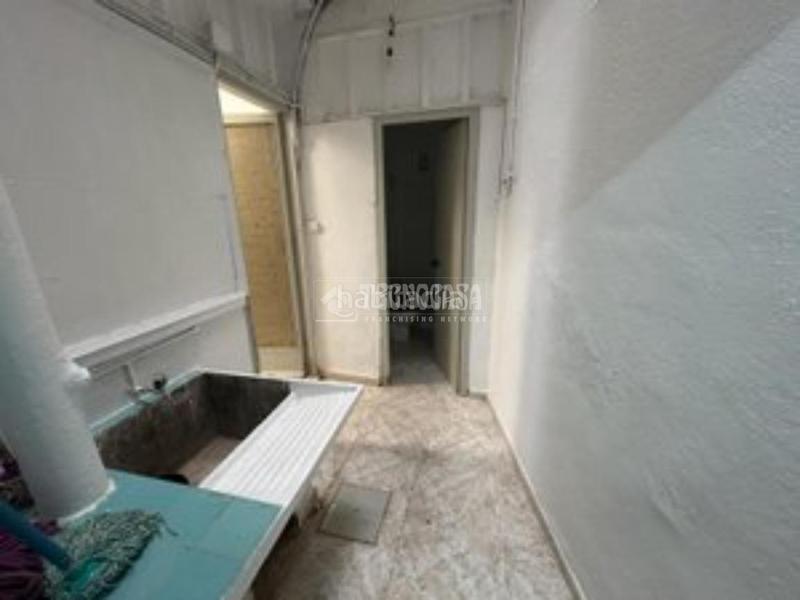 Foto c543a41e-a34c-44fa-9e0f-36e12c80717c. Alquiler local comercial tienda en alquiler en Sant Joan Vilanova i la Geltrú