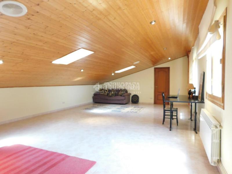 Foto eb3d0adb-cf05-4eea-94a1-ace0ed3bbdca. Casa  en venta en el pla del penedès en Pla del Penedès (El)