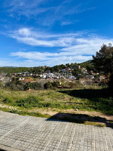 Foto 9cfcccce-0992-45e4-a3d1-6b19f7e18bbd. Terreny residencial a Canyelles