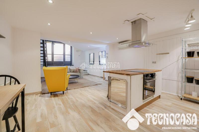 Foto 6318bb81-1c16-4451-978d-f00374ea566c. Rent flat in Fort Pienc Barcelona