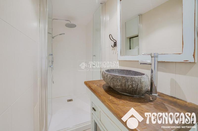 Foto b06c976c-7ce7-4577-af40-d2add4b81a66. Rent flat in Fort Pienc Barcelona