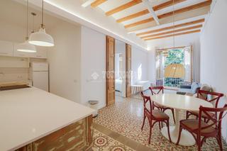 Location Appartement  Carrer de sardenya. Piso en alquiler en barcelona