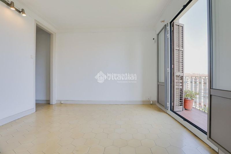 Foto 60e1c6f0-d830-4da9-bdad-2eb0b68dbfeb. Pis a Dreta de l´Eixample Barcelona