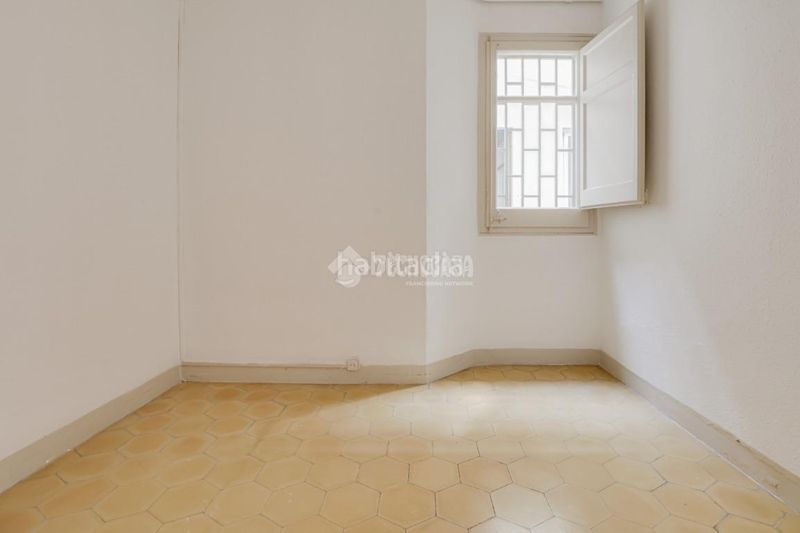 Foto bd89e711-b1b7-4554-ae49-e9a9cc65eee8. Pis a Dreta de l´Eixample Barcelona