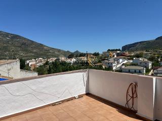 Casa aparellada a Villares (Los). Casa en venta en los villares