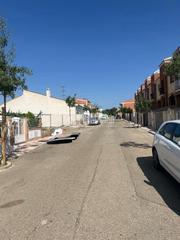 Casa aparellada a Villargordo del Cabriel. Casa en venta en villargordo del cabriel