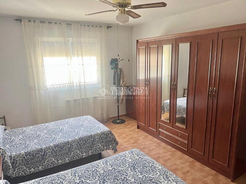 Foto 446afa9a-8d1f-412b-81ef-c76543234076. Casa pareada casa en venta en Villatorres