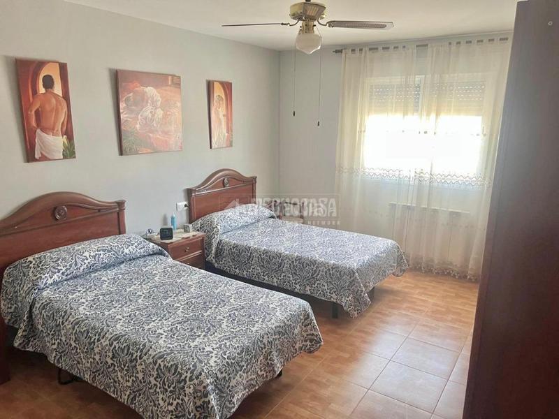Foto b87d152a-4fa6-429e-91cf-1655daafe87c. Casa pareada casa en venta en Villatorres