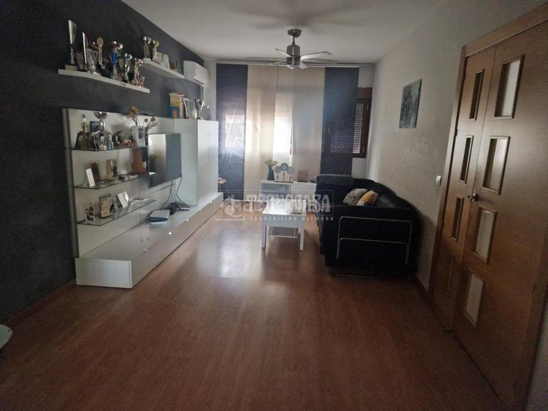 Foto 4f2d539c-7e32-4c68-8d62-d7ce2b67d6a9. Casa aparellada a Puente Tablas - Puente Nuevo - Cerro Molina Jaén