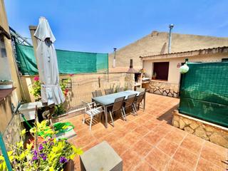 Maison jumelée à Tórtola de Henares. Casa en venta en tórtola de henares
