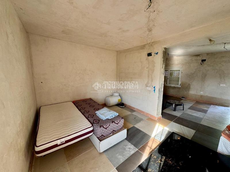 Foto 03eddb74-30df-4604-b654-13675e11aad9. Local comercial almacén en venta en Humanes