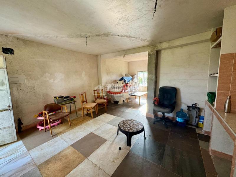 Foto 0c9f01d7-06a8-4122-ad33-b16cd8c98d3a. Local comercial almacén en venta en Humanes