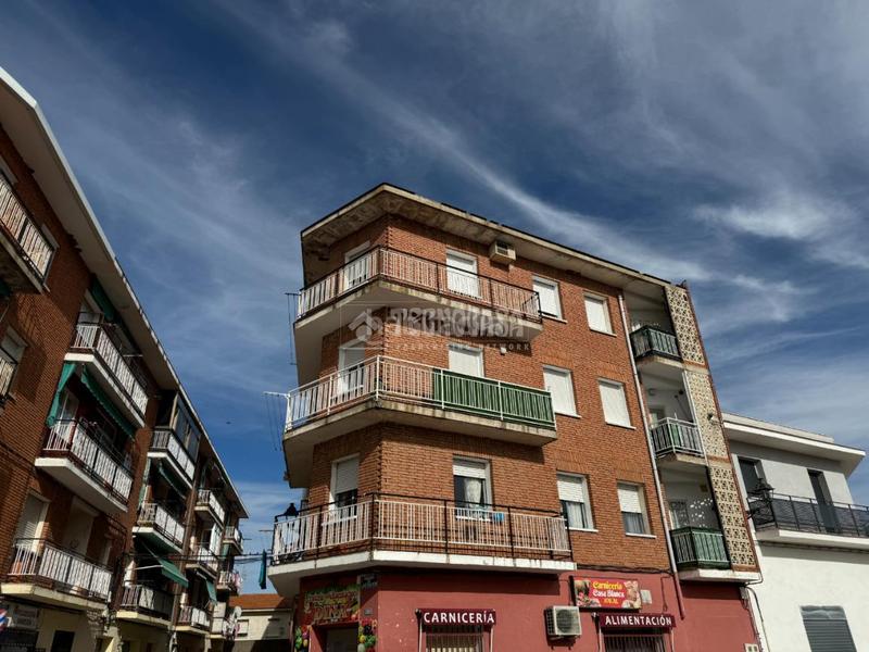 Foto 8cef431f-aa48-4278-bea6-db9d11547c22. Piso  en venta en Yunquera de Henares