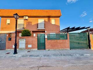 Maison jumelée à Yunquera de Henares. Casa en venta en yunquera de henares