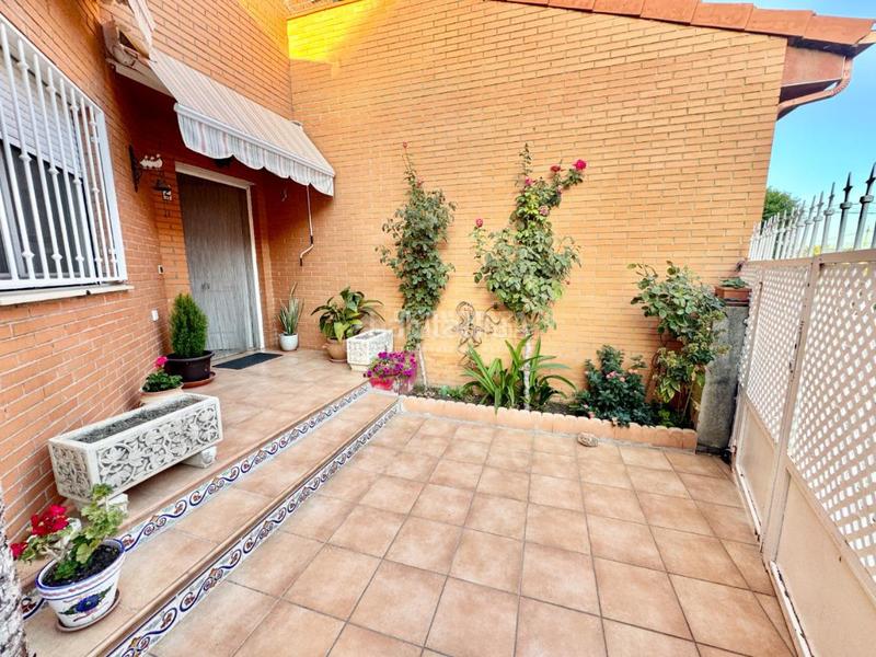 Foto 2e381840-75b1-4a5e-b123-58bcf7cb7d7d. Casa pareada casa en venta en Yunquera de Henares