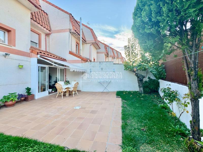 Foto 68529245-3fc5-4970-96d7-ba7575ee2664. Casa pareada casa en venta en Yunquera de Henares