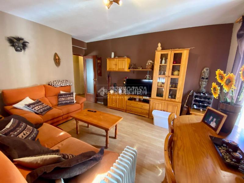 Foto 65c8f936-bdd4-4359-ba23-7eb58e98c701. Piso  en venta en Yunquera de Henares