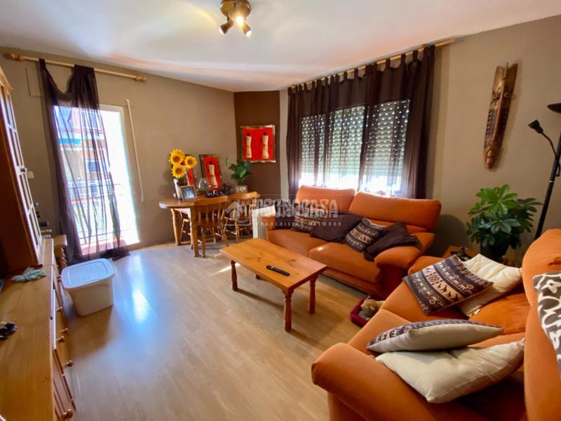 Foto de489f2e-fa2a-447c-94df-35f5052f79bc. Piso  en venta en Yunquera de Henares