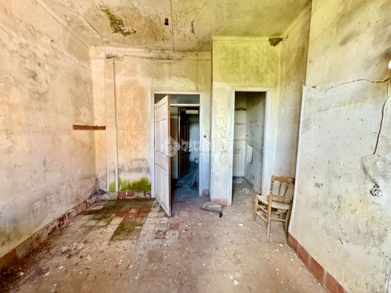 Foto a4da9f92-4184-472e-b7de-f883a03bc909. Casa aparellada a Humanes