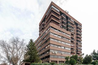 Pis a San Juan Bautista. Piso en venta en madrid