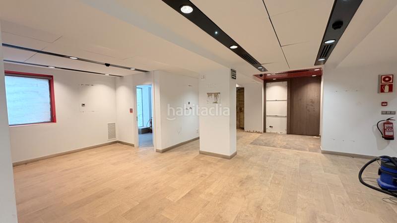 Foto 7a576623-585e-4ae2-b311-f1fd09d3f2da. Rent business premise with heating in Rocafonda Mataró