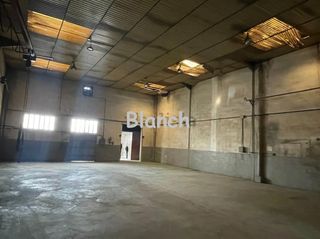 Business premise in Carrer de la indústria 1