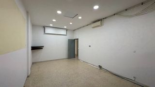 Lloguer Local Comercial  Carrer de la cooperativa. Local de 450 m2 a mataró.