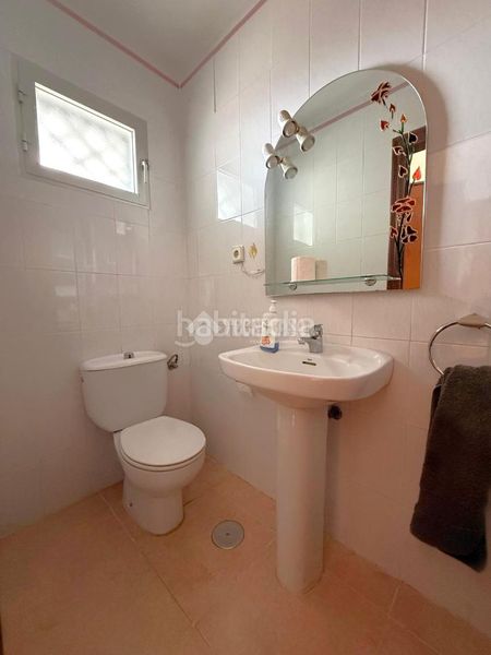 Foto 415abb19-0c2e-4edd-93fd-3d0751aa618a. Casa aparellada amb aparcament a San Alberto - La Alcubilla - Florisol Málaga