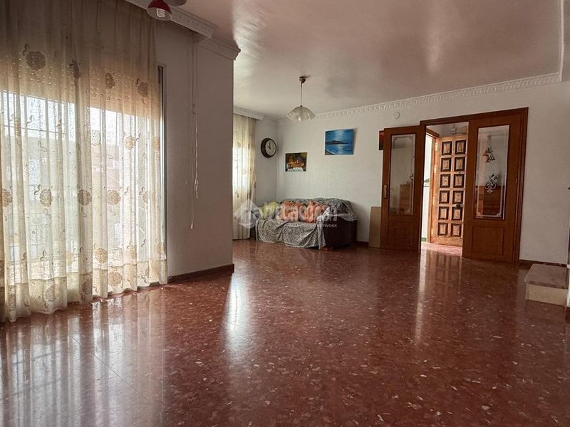 Foto 9b119524-41f4-4d31-8662-70a02d4c38d3. Casa aparellada amb aparcament a San Alberto - La Alcubilla - Florisol Málaga