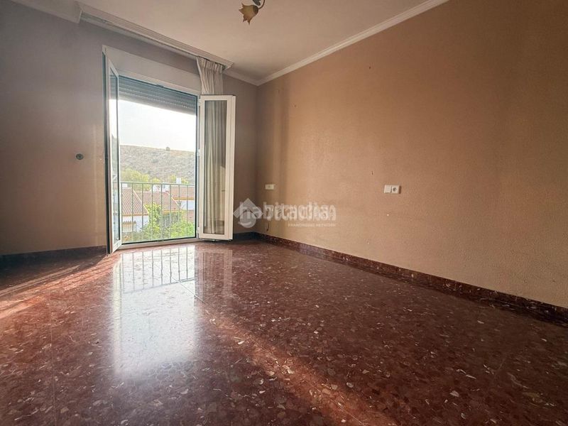 Foto f32089ff-32f5-4871-ba86-81cf8413687a. Casa aparellada amb aparcament a San Alberto - La Alcubilla - Florisol Málaga
