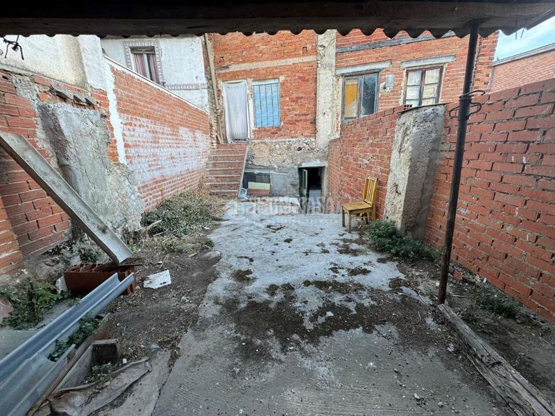 Foto 2391b8b5-c467-4ec5-b930-2df9e437d17f. Casa aparellada a Perales de Tajuña