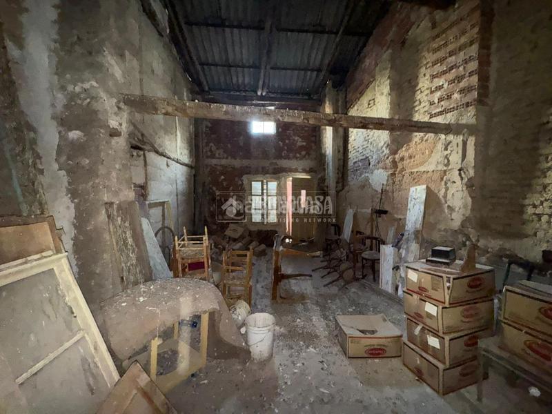 Foto a6ef4c8d-f82c-4af5-85d1-ed8da7280e93. Casa aparellada a Perales de Tajuña