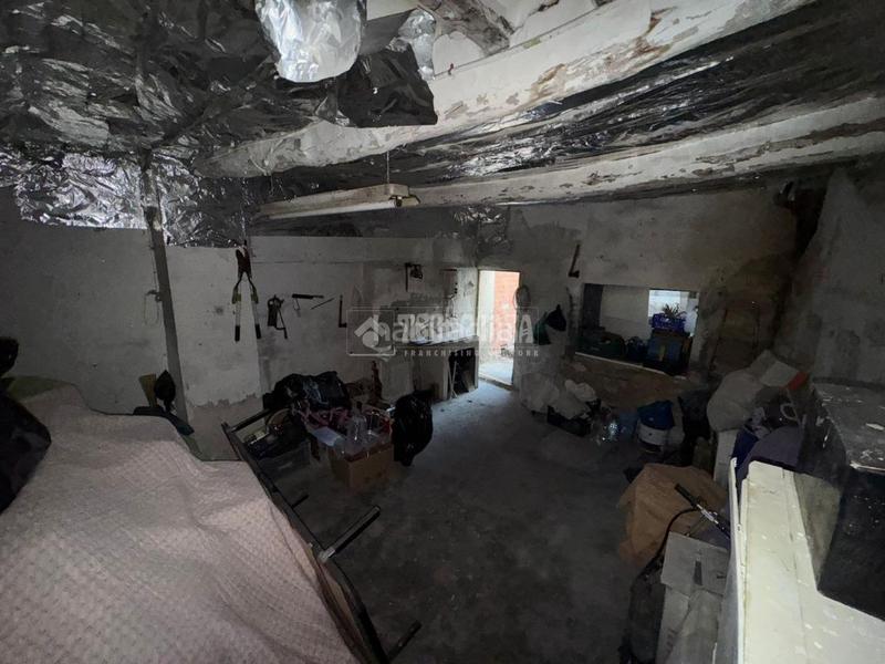 Foto efeb5281-a3e3-4656-9ec1-f137487d57ba. Casa aparellada a Perales de Tajuña